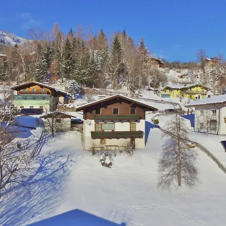 Chalet Rosina 1 *