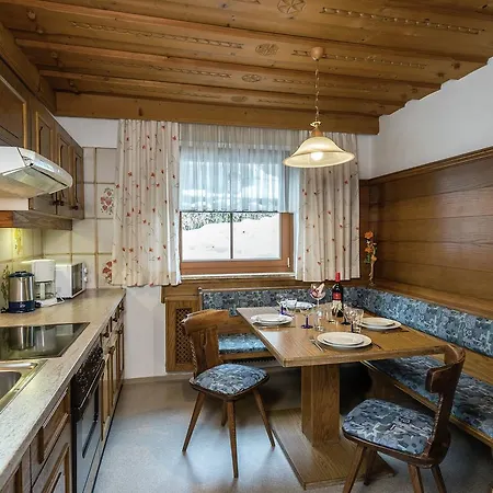 Chalet Rosina 1 *